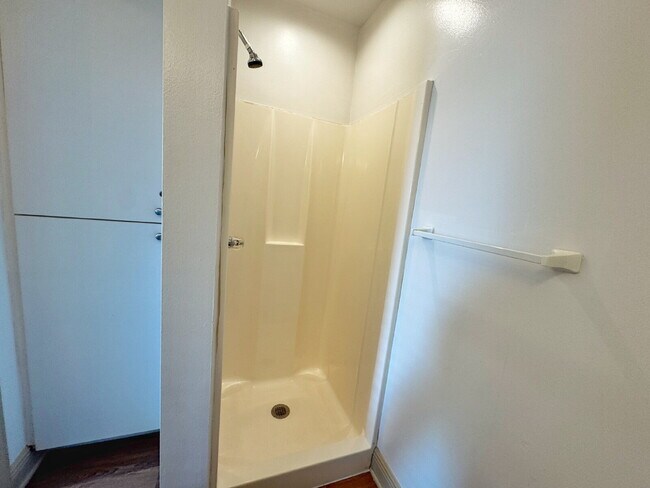 Building Photo - Historic Downtown | 4BR/4BA | Near Flagler College