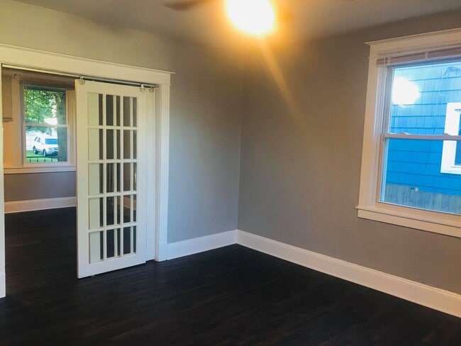 Building Photo - Charming 3 Bedroom/ 1 Bathroom Home in Dundalk, MD!