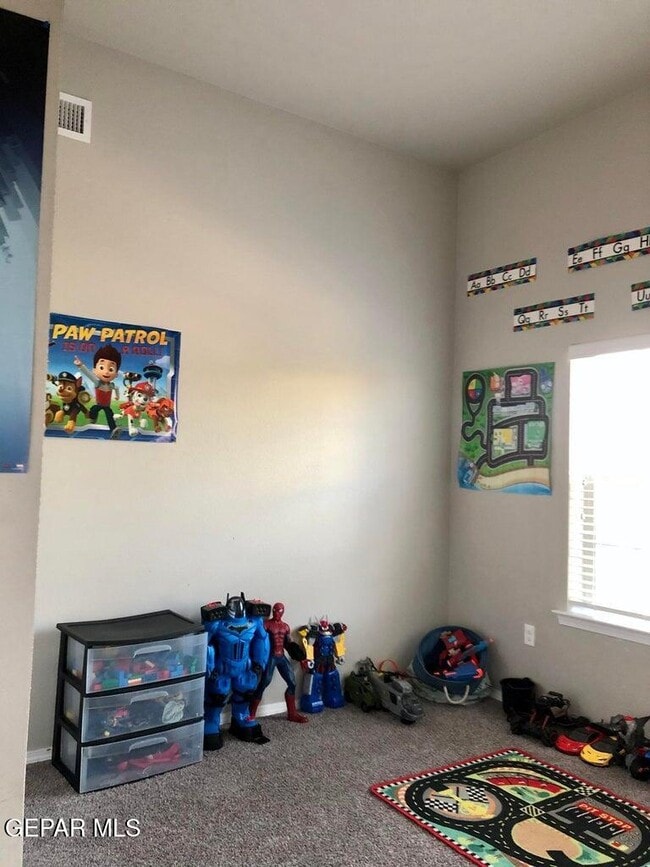 Building Photo - 14350 Loma Esmeralda