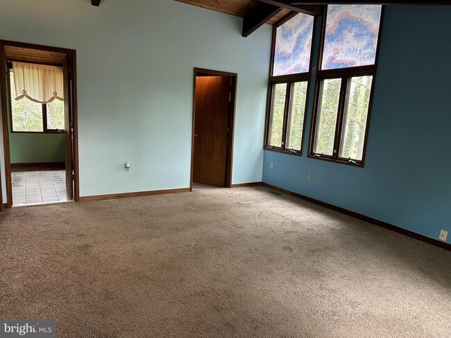 Building Photo - 6022 Munson Hill Rd