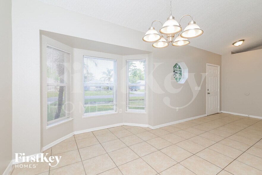 Building Photo - 468 Dove Dr
