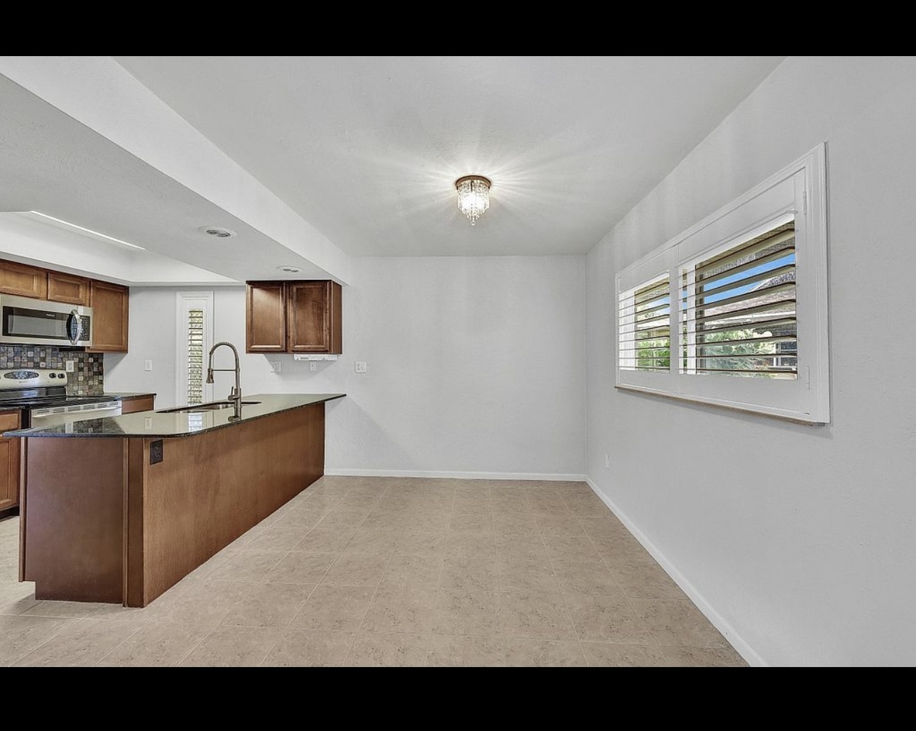 Building Photo - 4280 Island Cir