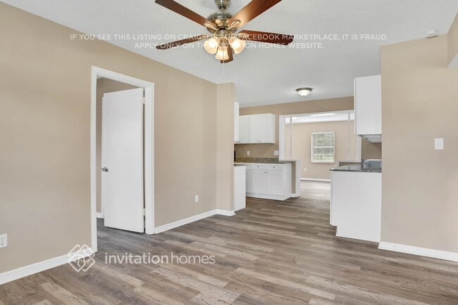 Building Photo - 2623 N Beaumont Ave