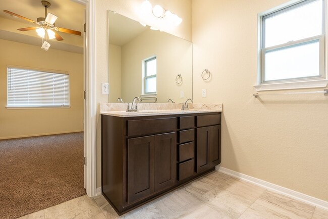 Building Photo - Comfortable Home in Belton ISD – Pet Frien...