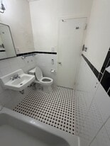 Building Photo - 1121 Arlington Blvd