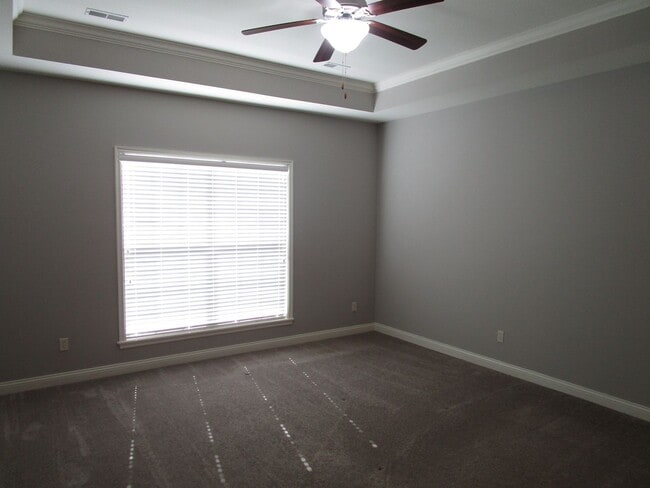 Building Photo - Huge 3BR/3BA Villa at Boulder Springs - Available July!!