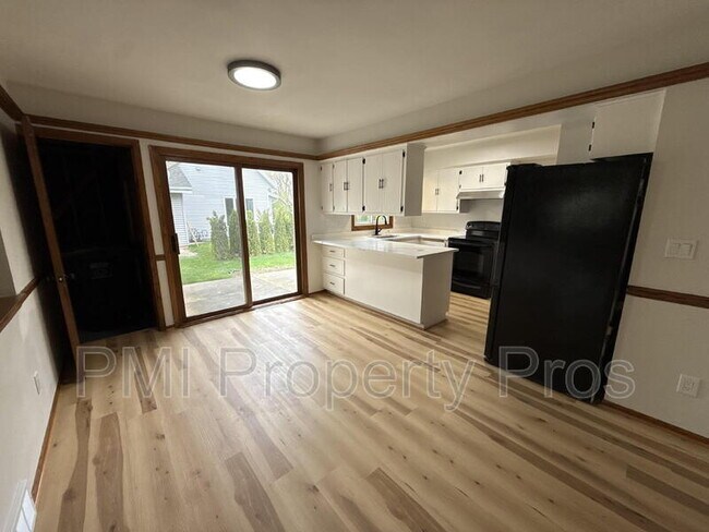 Building Photo - 8148 S 88th St