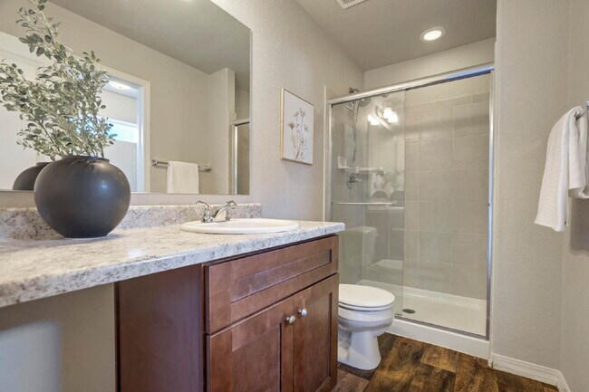 Building Photo - Charming 2-Bed, minutes to Fort Carson,  Peterson Space Force and downtown Colorado Springs.