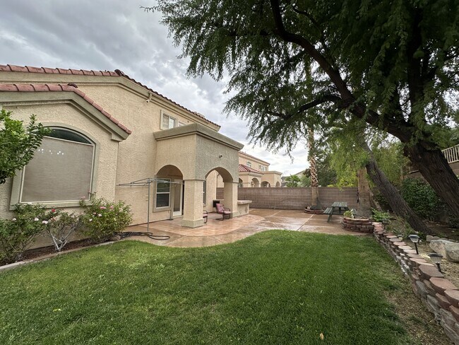 Building Photo - 2596 Mizzoni Cir