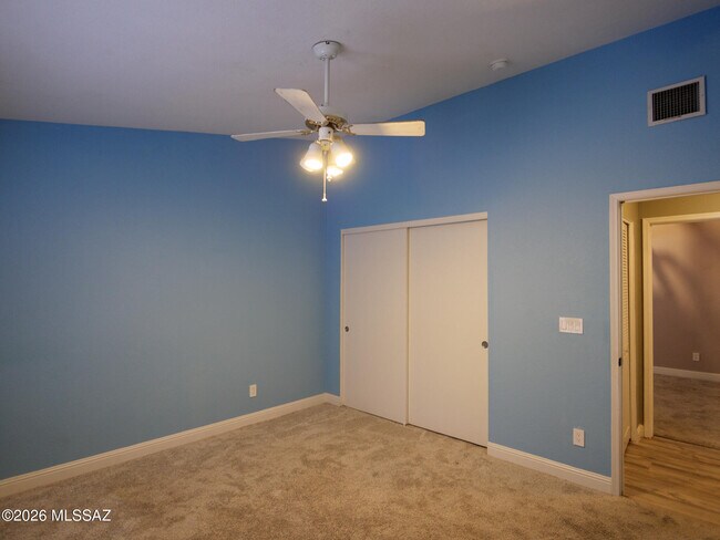 Building Photo - 9599 E Dunnigan Dr