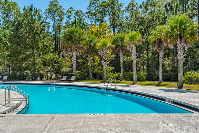 Building Photo - 384 Date Palm Ln