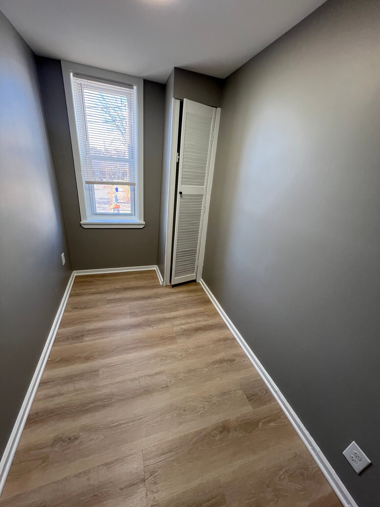 Building Photo - 930 Pennell St