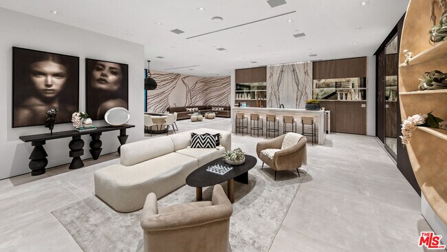 Building Photo - 9607 Highridge Dr