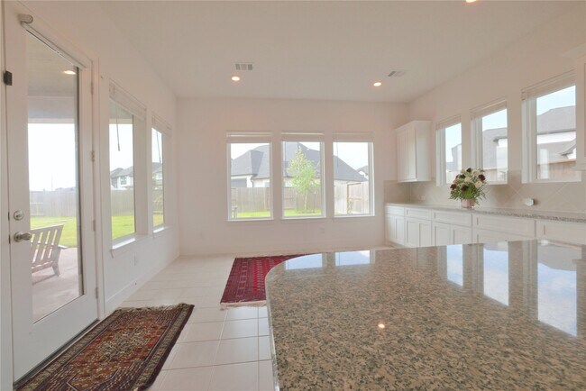 Building Photo - 7707 Lavender Ct