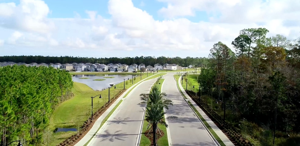 Building Photo - 5110 Magnolia Palm Dr