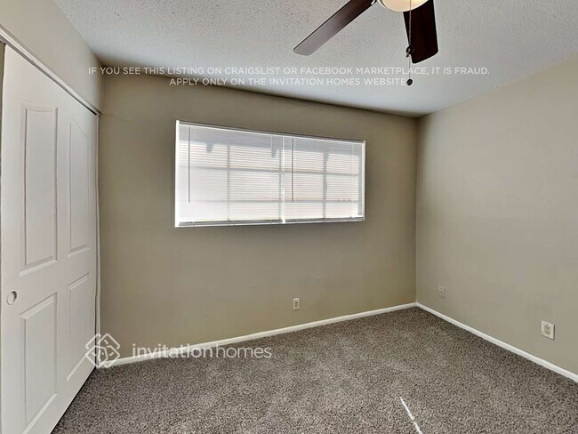 Building Photo - 3429 W Charter Oak Rd