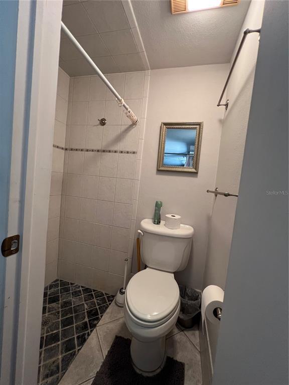 Building Photo - 10502 Laburnum Dr