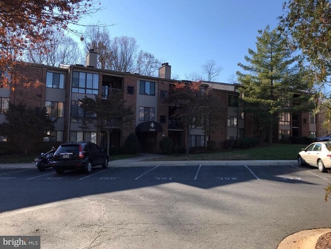 Building Photo - 18120 Chalet Dr
