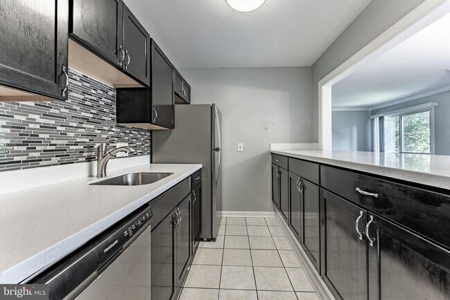 Building Photo - 2908 Kings Chapel Rd