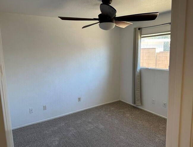 Building Photo - 13027 Gridley St