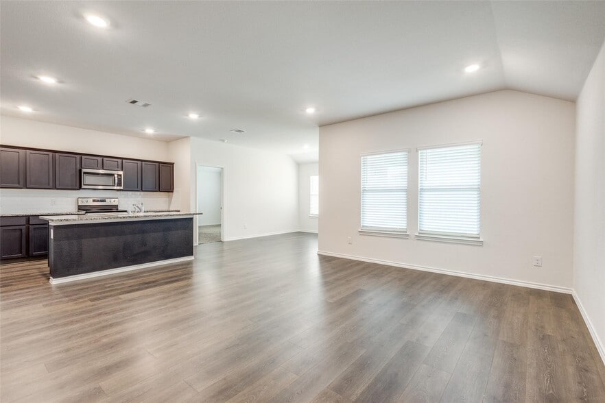 Building Photo - 111 Barbara Ln