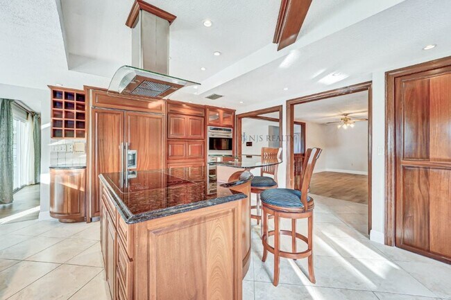 Building Photo - 5060 Porpoise Pl
