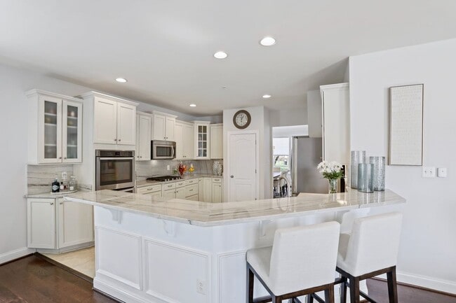 Building Photo - 1412 Musgrove Alley