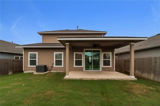 Building Photo - 209 Winding Hollow Ln
