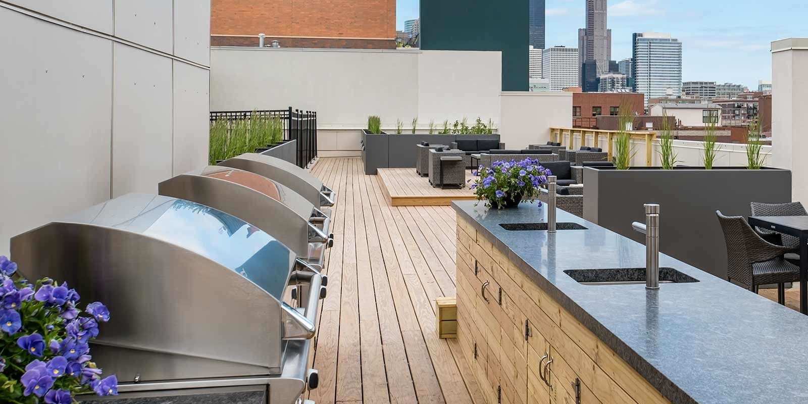 Building Photo - 1222 W Randolph St