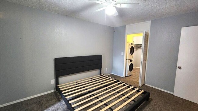 Building Photo - Super Cute Condo in the Ashbriar Village Condo close to Lake Hefner