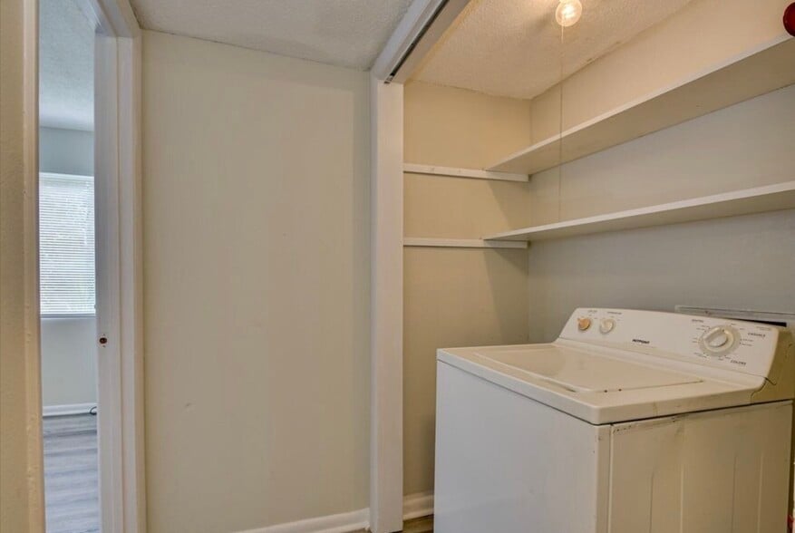 Building Photo - 1017 Stevens Creek Rd