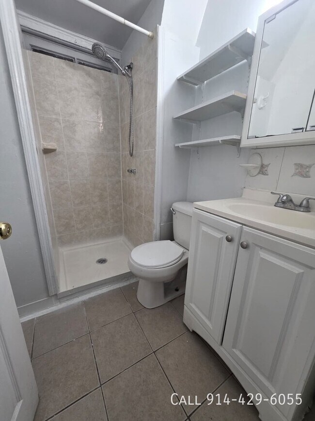 Building Photo - 160 Buena Vista Ave