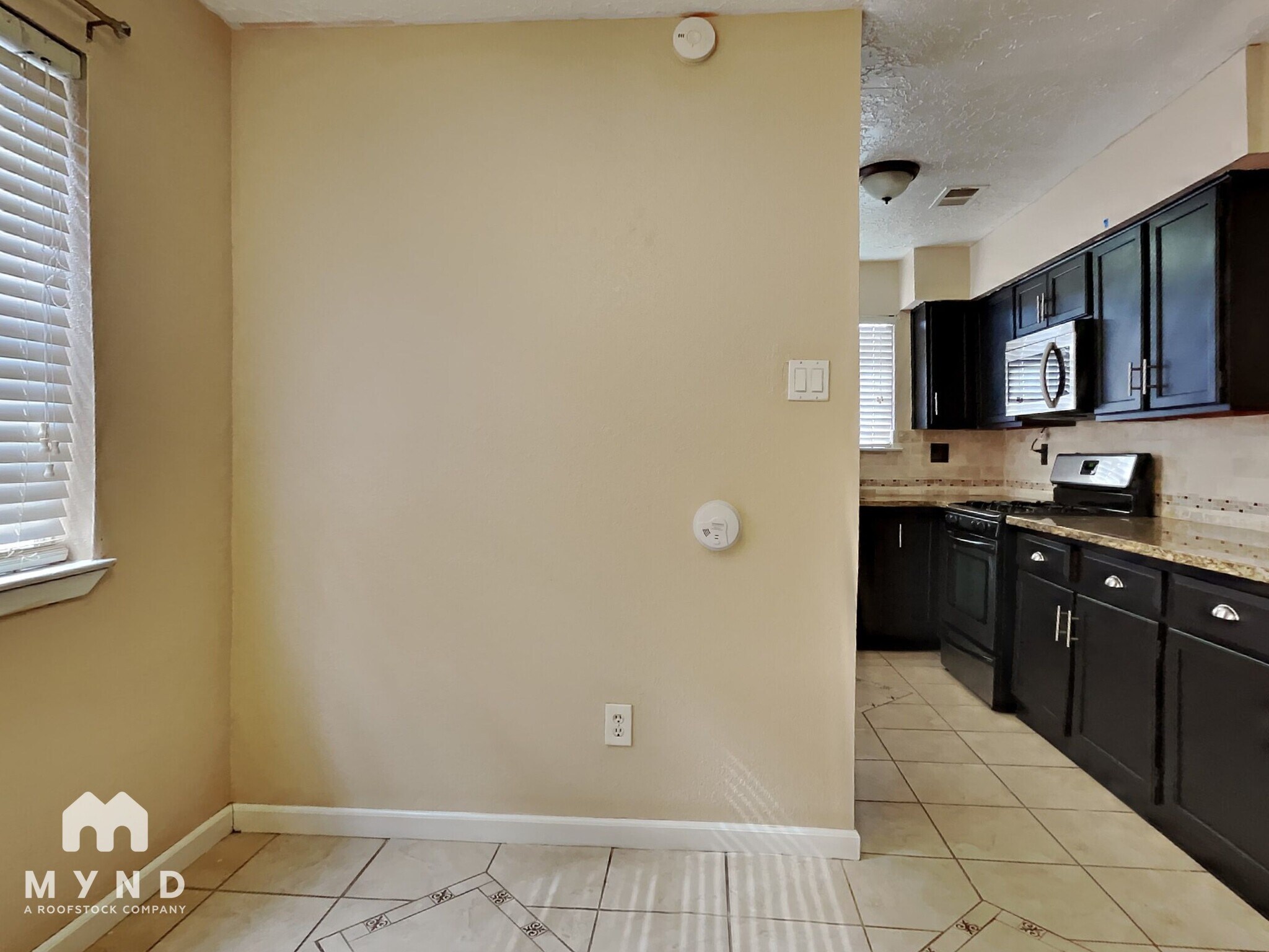 Building Photo - 726 Beechbend Dr