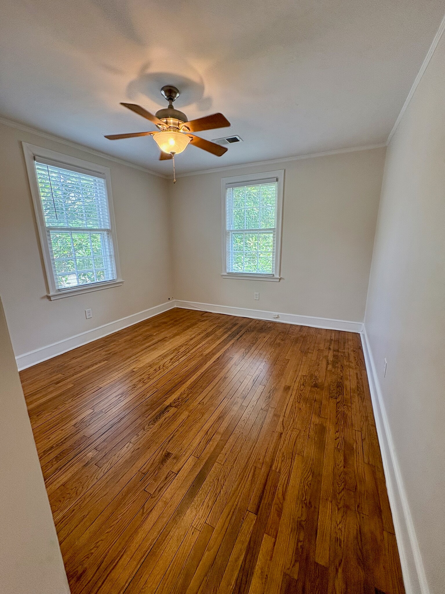 Building Photo - 120 Corbin Ave