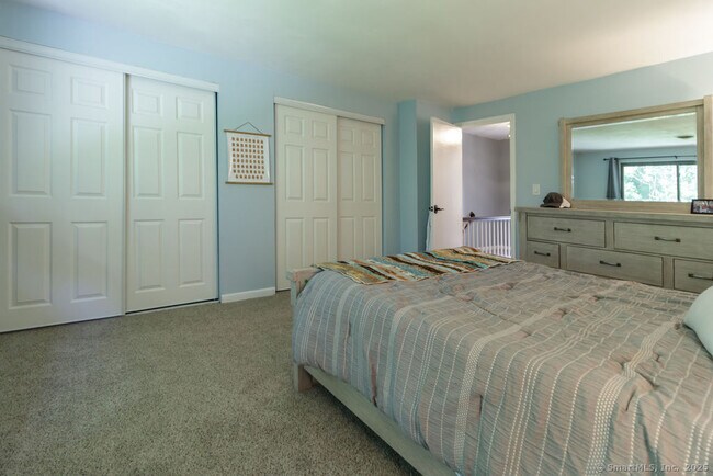 Building Photo - 406 Cedar Hollow Dr