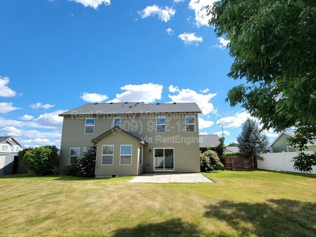 Building Photo - 4003 Segovia Dr