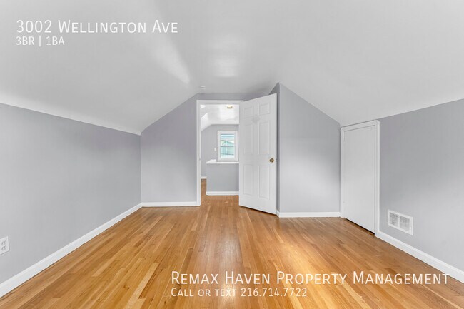 Building Photo - 3002 Wellington Ave
