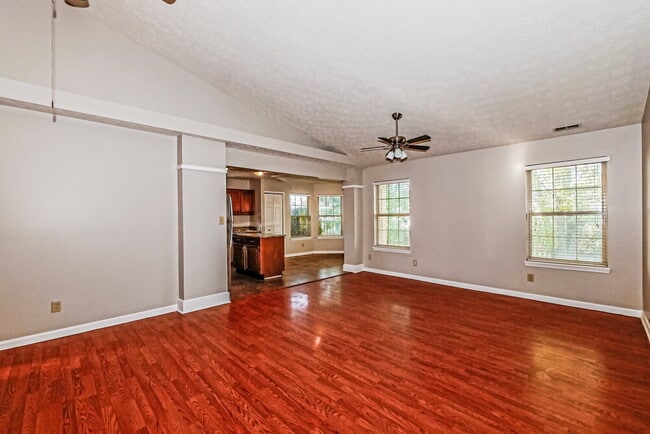 Building Photo - 2043 Glendora Dr