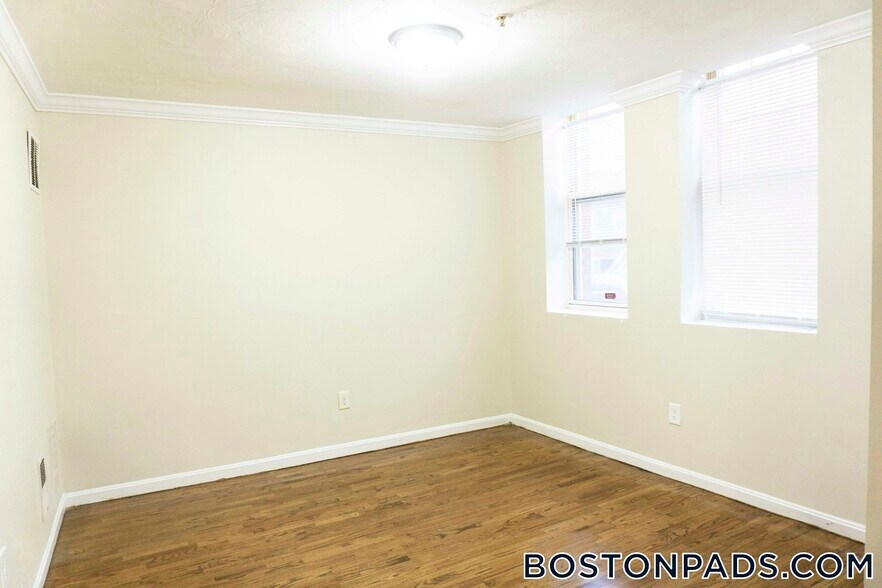 Building Photo - 712 Shawmut Ave