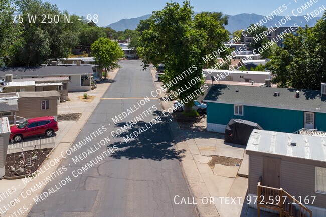 Building Photo - 75 W 250 N