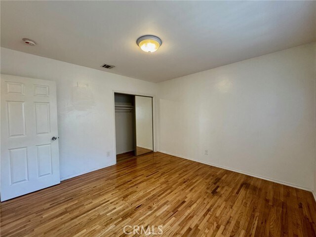 Building Photo - 1372 W 36th St