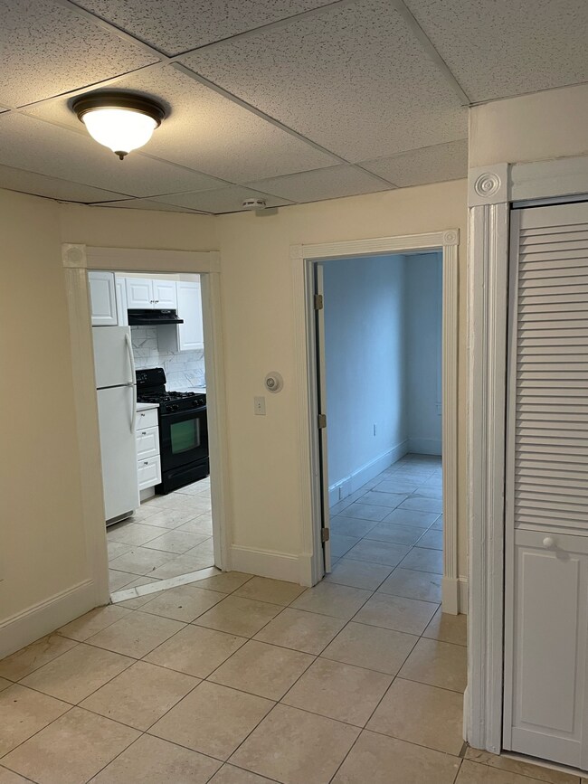 Building Photo - Riverview Apartments
