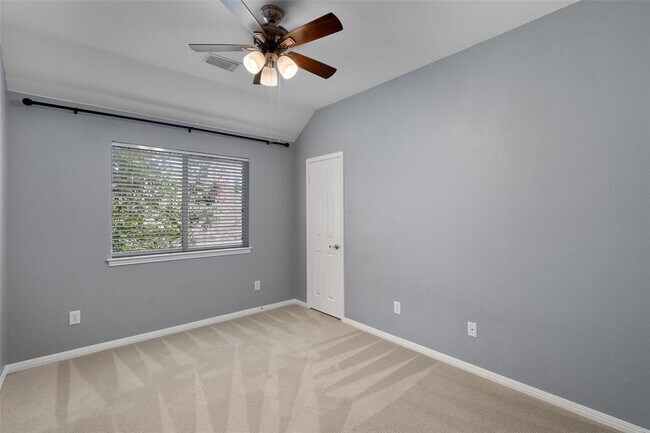 Building Photo - 1404 Hunter Ace Way