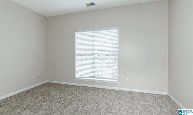 Building Photo - 115 Charlton Ln