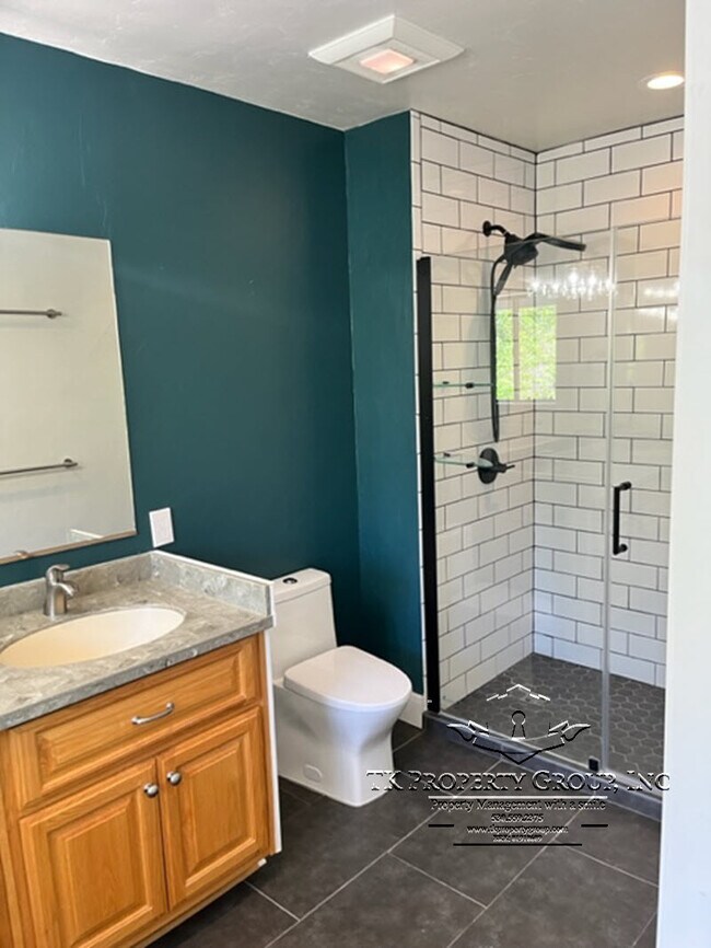 Building Photo - 13285 Sugarbush Ct