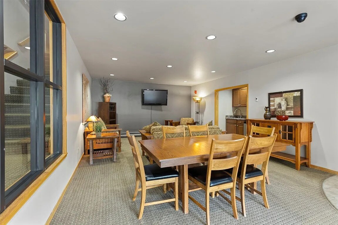 Building Photo - 99 Granite St