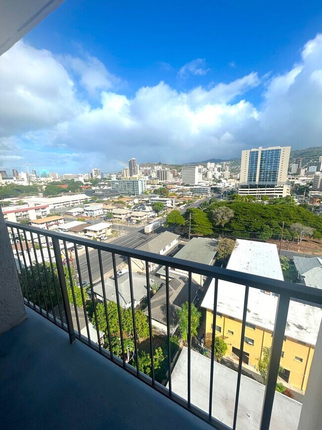 Building Photo - 11th Floor at Piikoi Plaza - Available Dec. 15, 2025