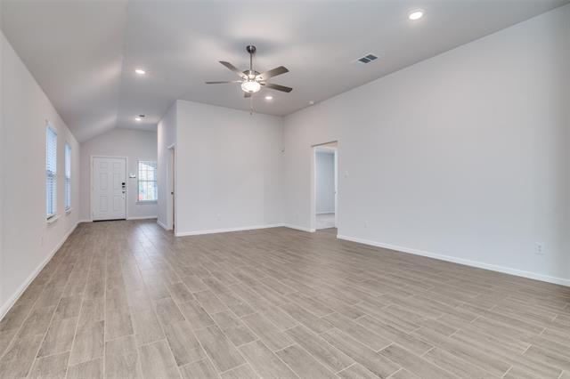 Building Photo - 722 Gentle Bird Dr
