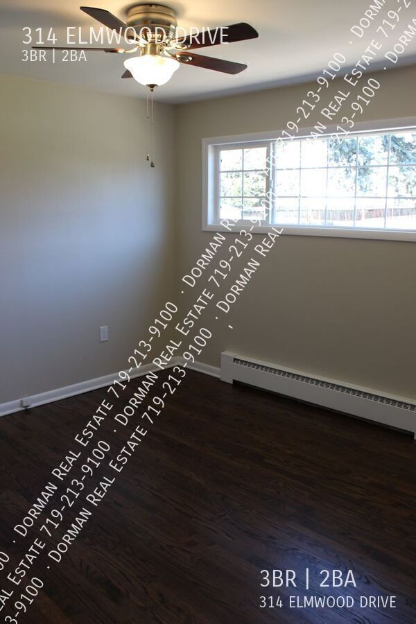 Building Photo - 314 Elmwood Dr