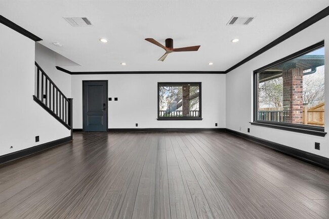 Building Photo - 8409 Nairn Dr
